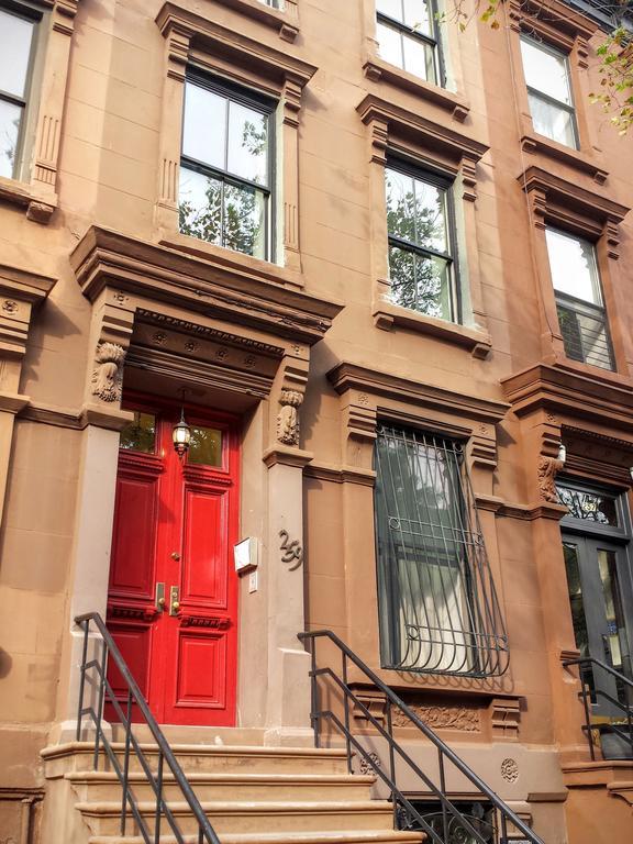 Your Home In Harlem Нью-Йорк Экстерьер фото