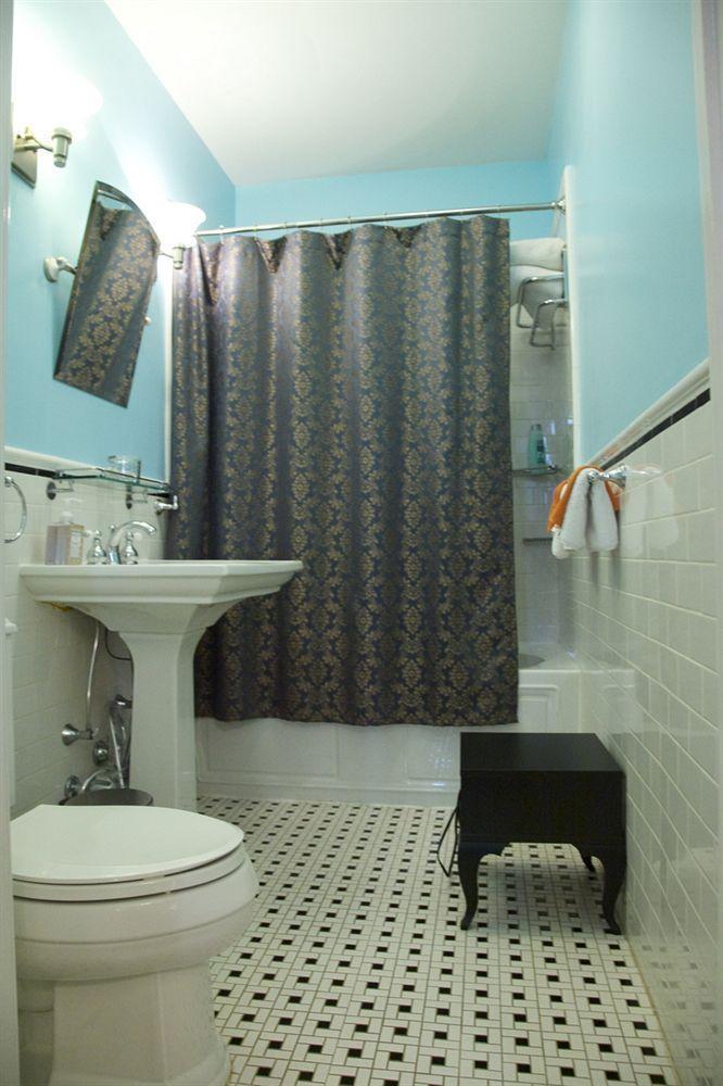 Your Home In Harlem Нью-Йорк Экстерьер фото
